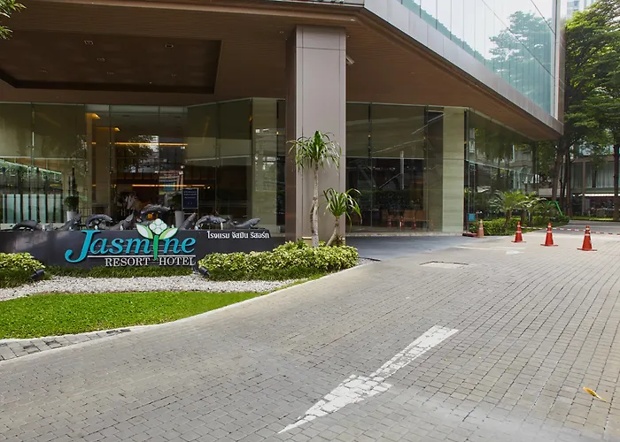 Jasmine Bts Phrakhanong 5*