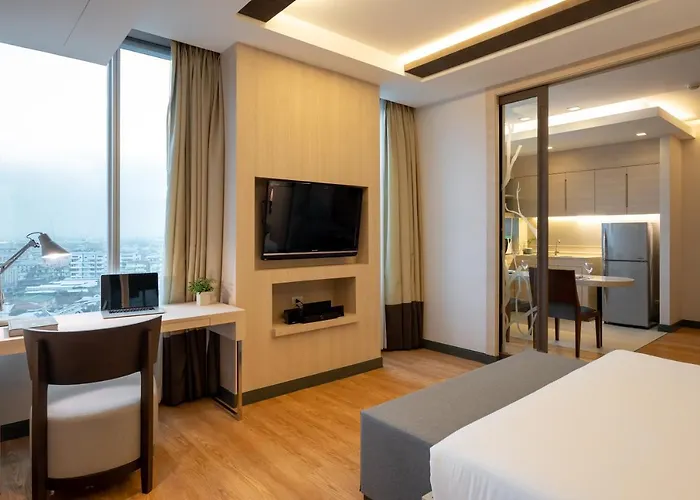 Hotel Jasmine Bts Phrakhanong 5*