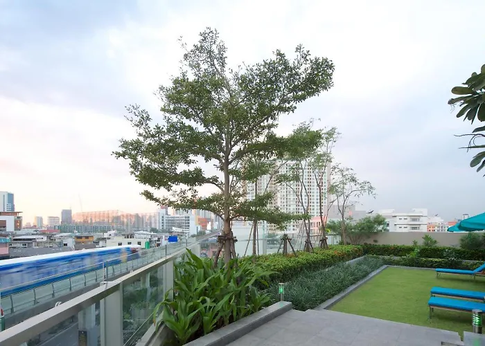 Jasmine Bts Phrakhanong Hotel Bangkok