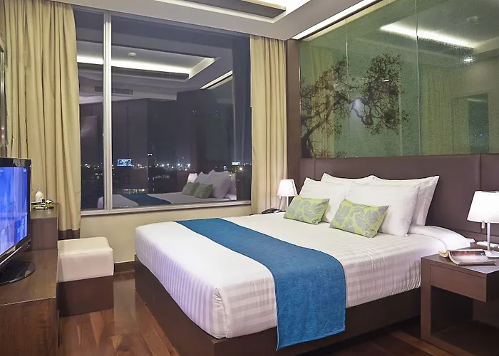 Jasmine Bts Phrakhanong Hotel 5*