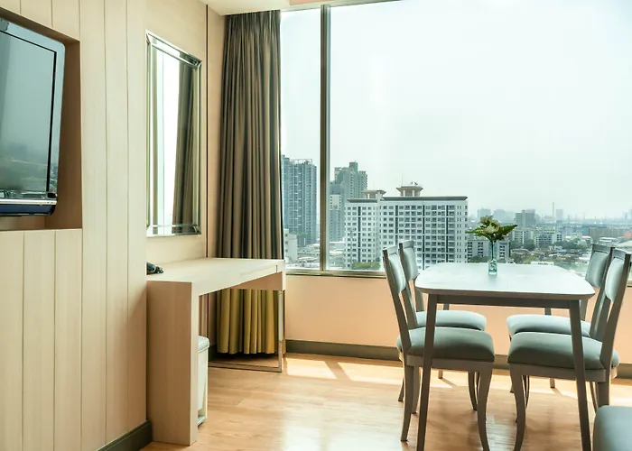 Jasmine Bts Phrakhanong Hotel 5*