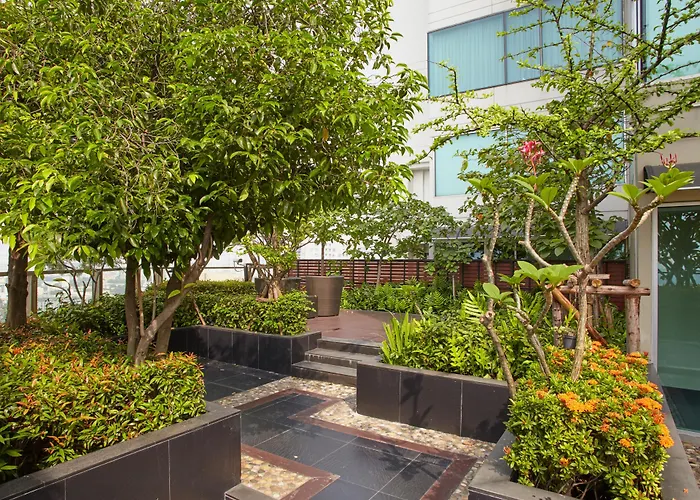 Jasmine Bts Phrakhanong 5*